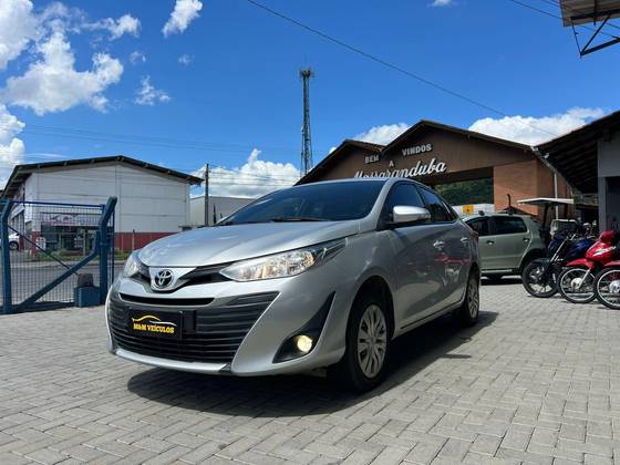 TOYOTA YARIS 1.5 16V FLEX SEDAN XL LIVE MANUAL